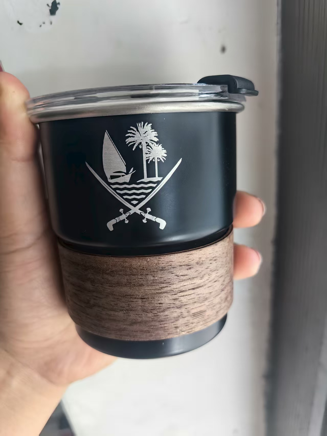 Nuova tazza da caffè con logo. - Coffee Tea Name recensione e prezzo